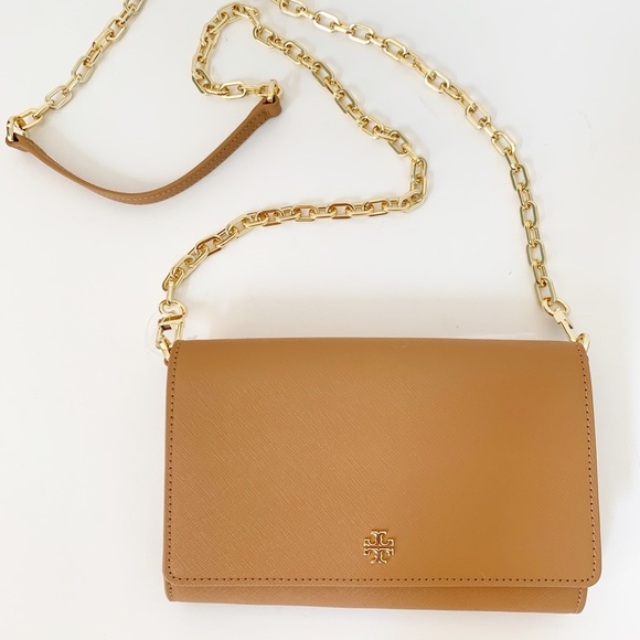 Tory Burch Handbags - NWT Tory Burch Emerson Chain Wallet Cardamon